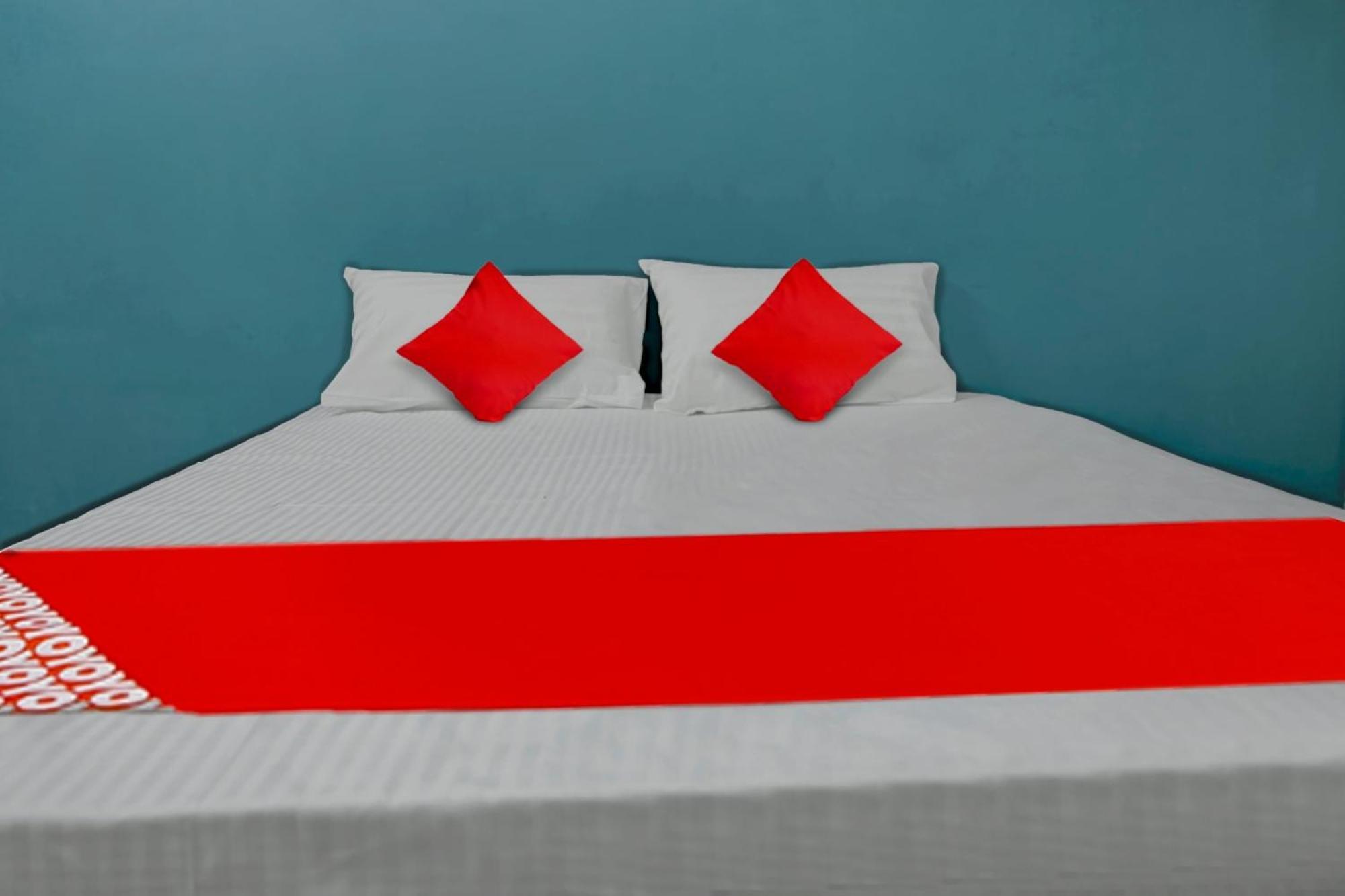 Hotel Live As Chn727 Gūduvāncheri Esterno foto