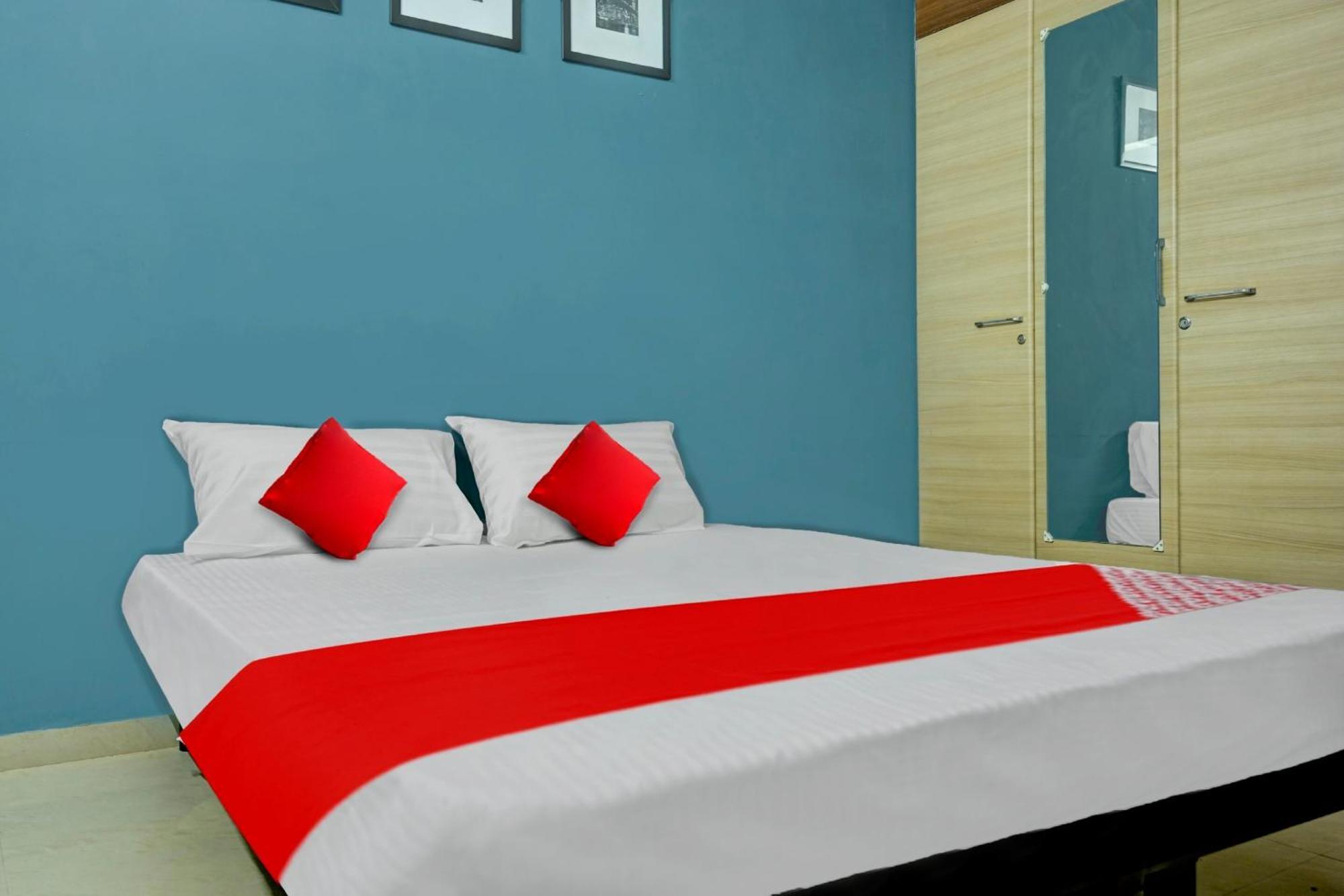 Hotel Live As Chn727 Gūduvāncheri Esterno foto